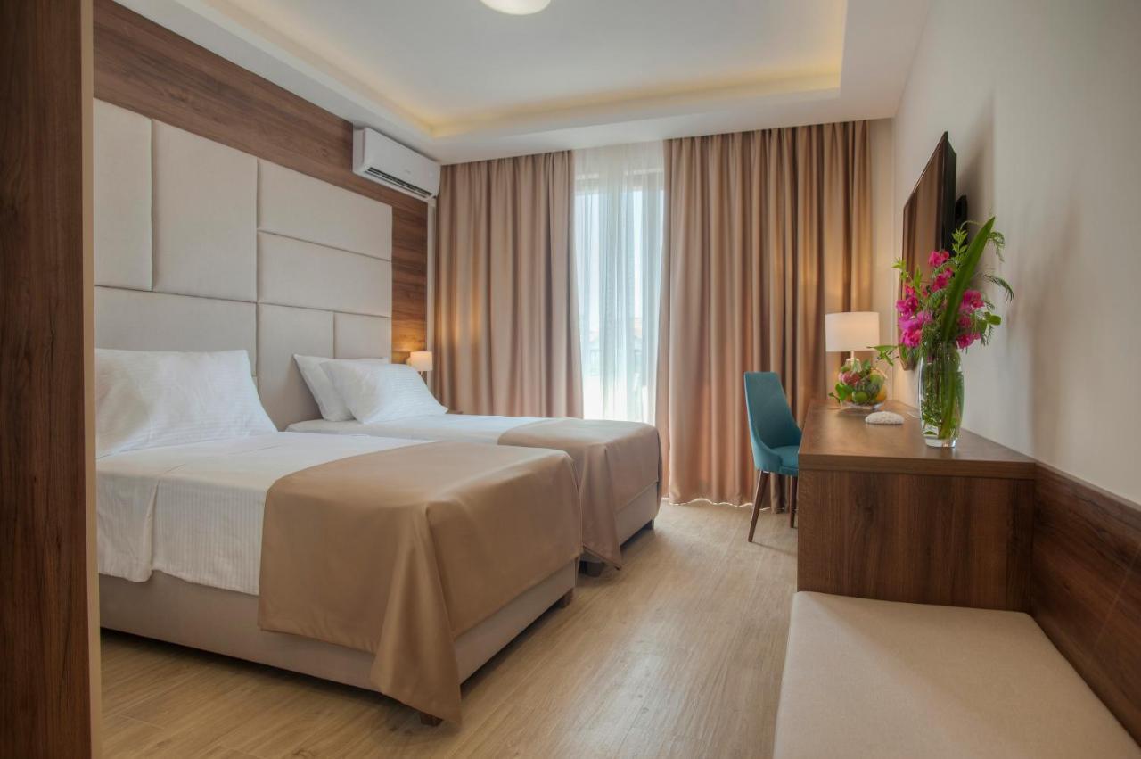 Hotel Twelve By Aycon Budva Exterior foto